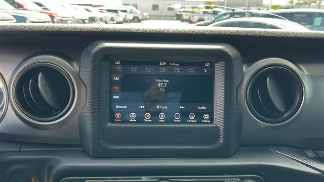 Used 2019 Jeep Wrangler Unlimited Sport S AWD/4WD image 20