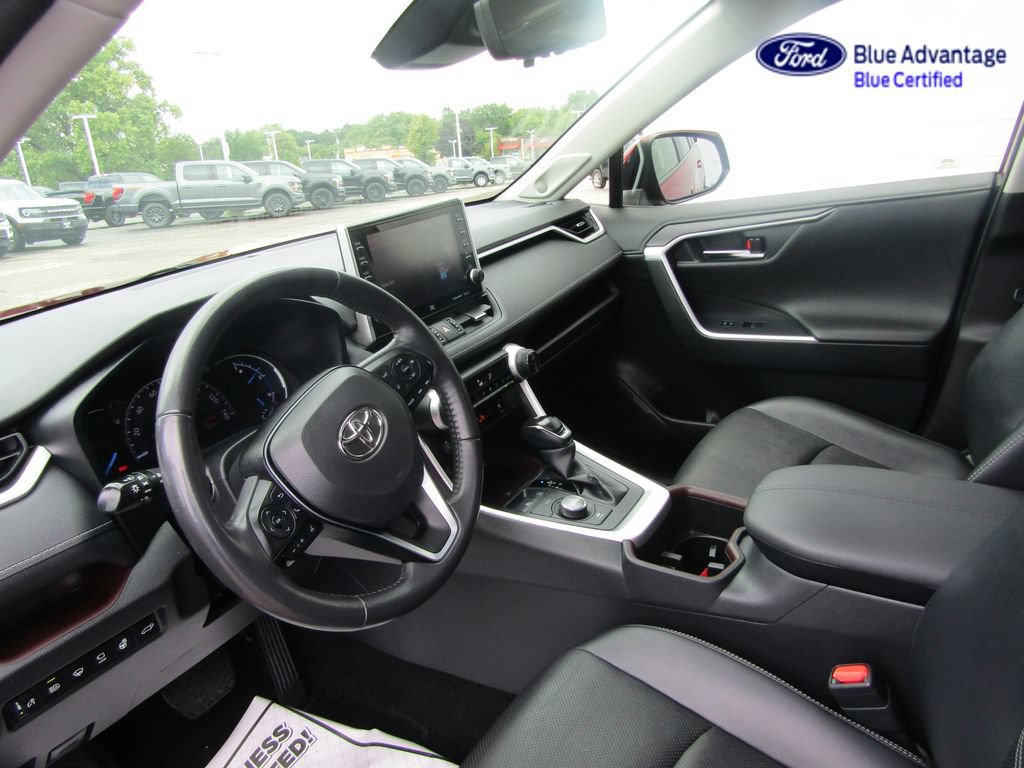 Used 2022 Toyota RAV4 Limited AWD/4WD image 27