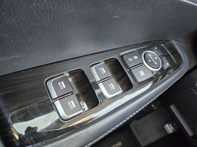 Used 2019 Kia Sorento S FWD image 32