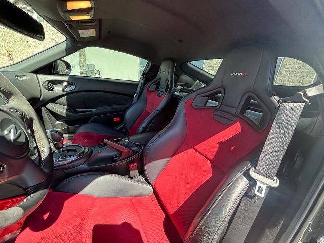 Used 2020 Nissan 370Z NISMO RWD image 14