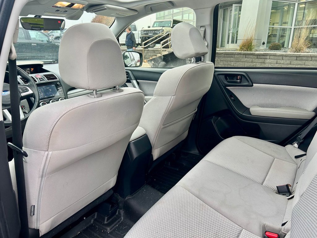 Used 2017 Subaru Forester 2.5i Premium image 13