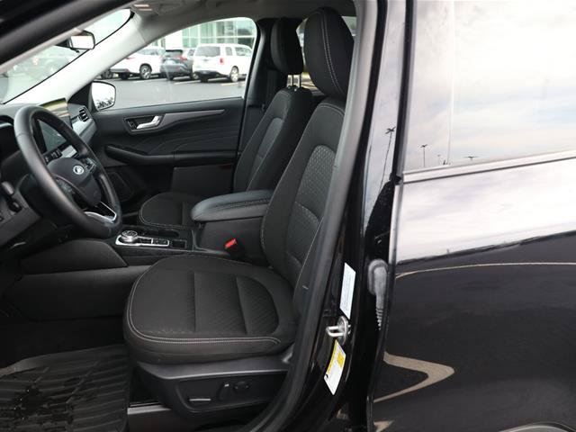 Certified 2024 Ford Escape Active w/ Tech Pack #2 FWD image 3