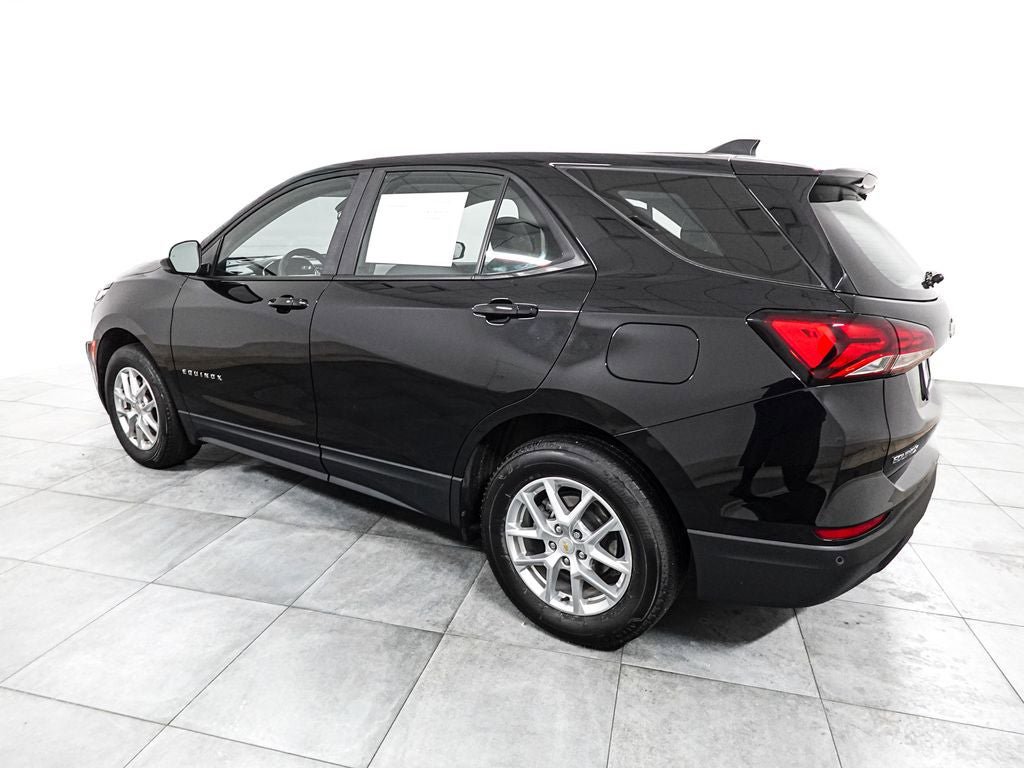 Used 2024 Chevrolet Equinox LS w/ Driver Confidence II Package AWD/4WD image 5