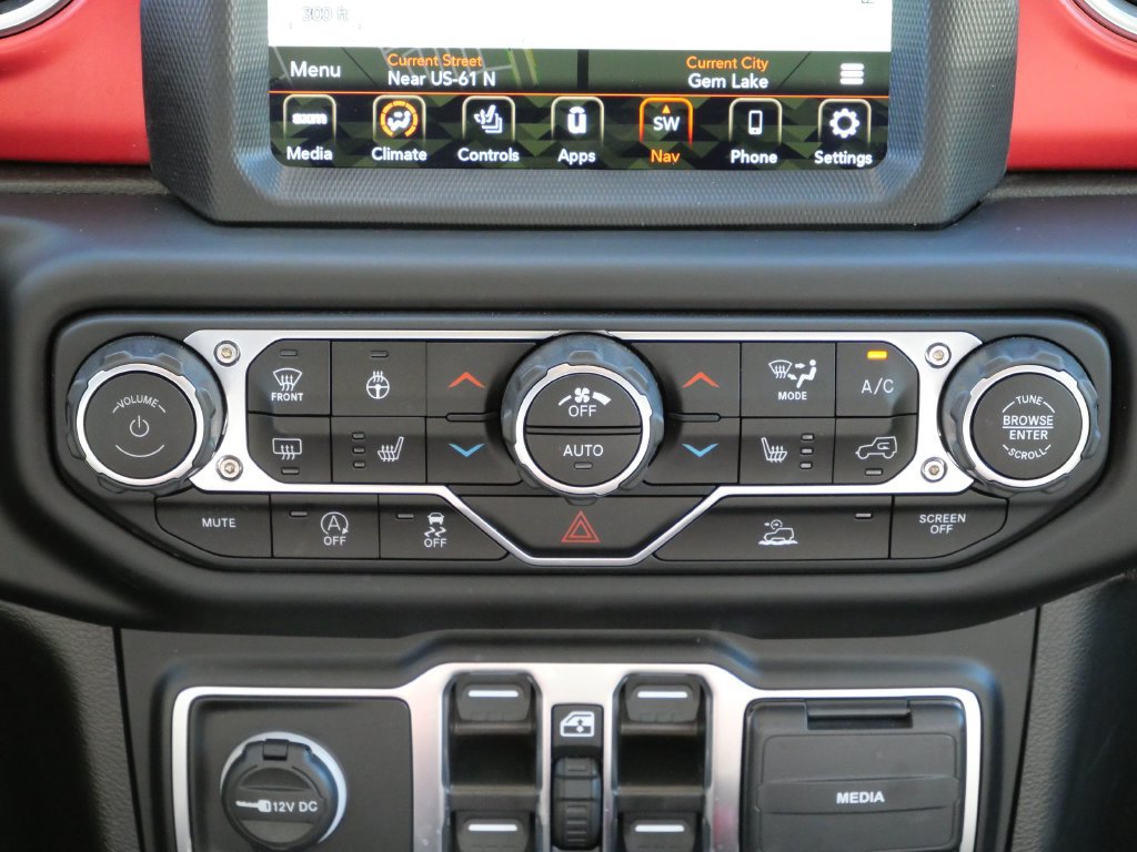 Used 2023 Jeep Gladiator Rubicon w/ Cold Weather Group AWD/4WD image 16