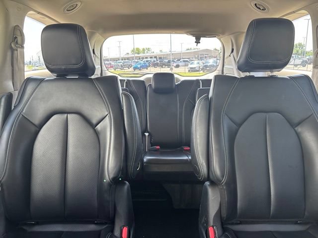 Used 2024 Chrysler Pacifica Limited FWD image 29