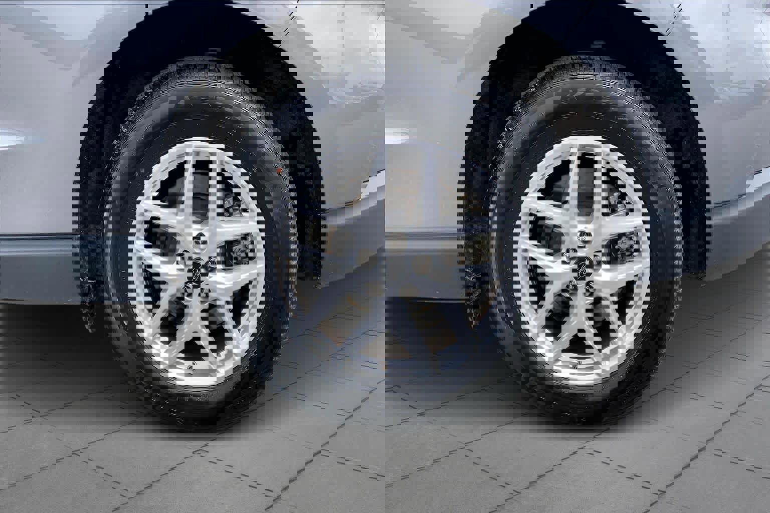 Certified 2024 Ford Edge SEL image 13