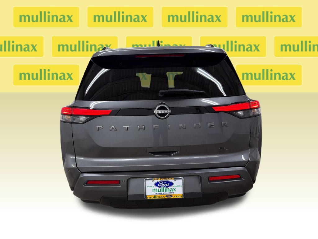 Used 2026 Nissan Pathfinder SL FWD image 7