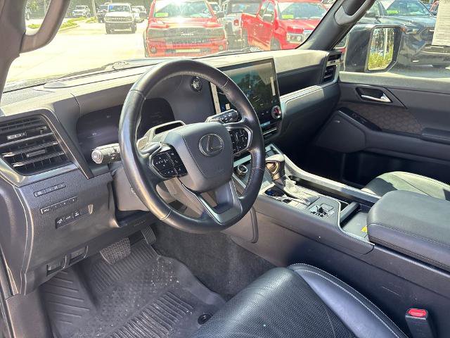 Used 2024 Lexus GX 550 w/ Accessory Package (Z1) AWD/4WD image 6