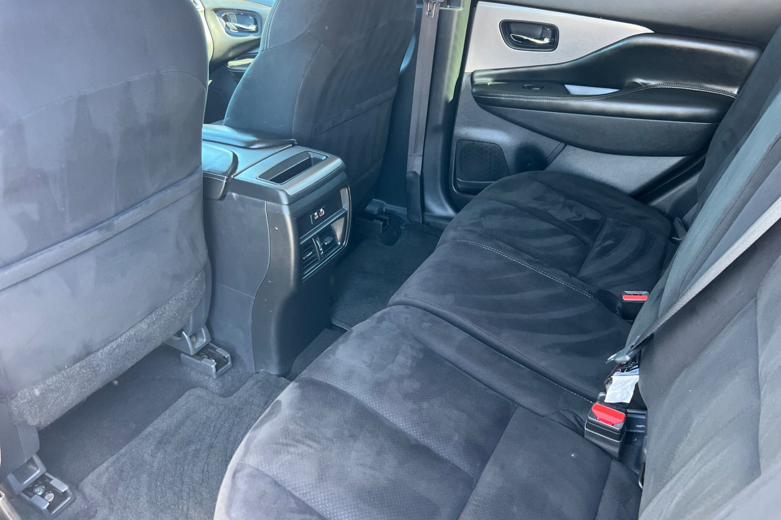 Used 2020 Nissan Murano SV AWD/4WD image 13