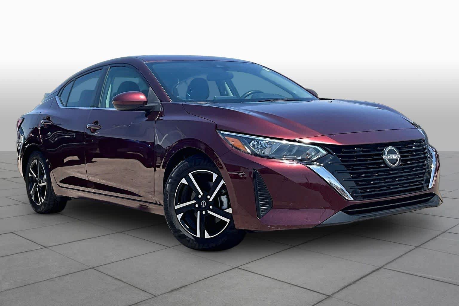 Used 2025 Nissan Sentra SV FWD image 3