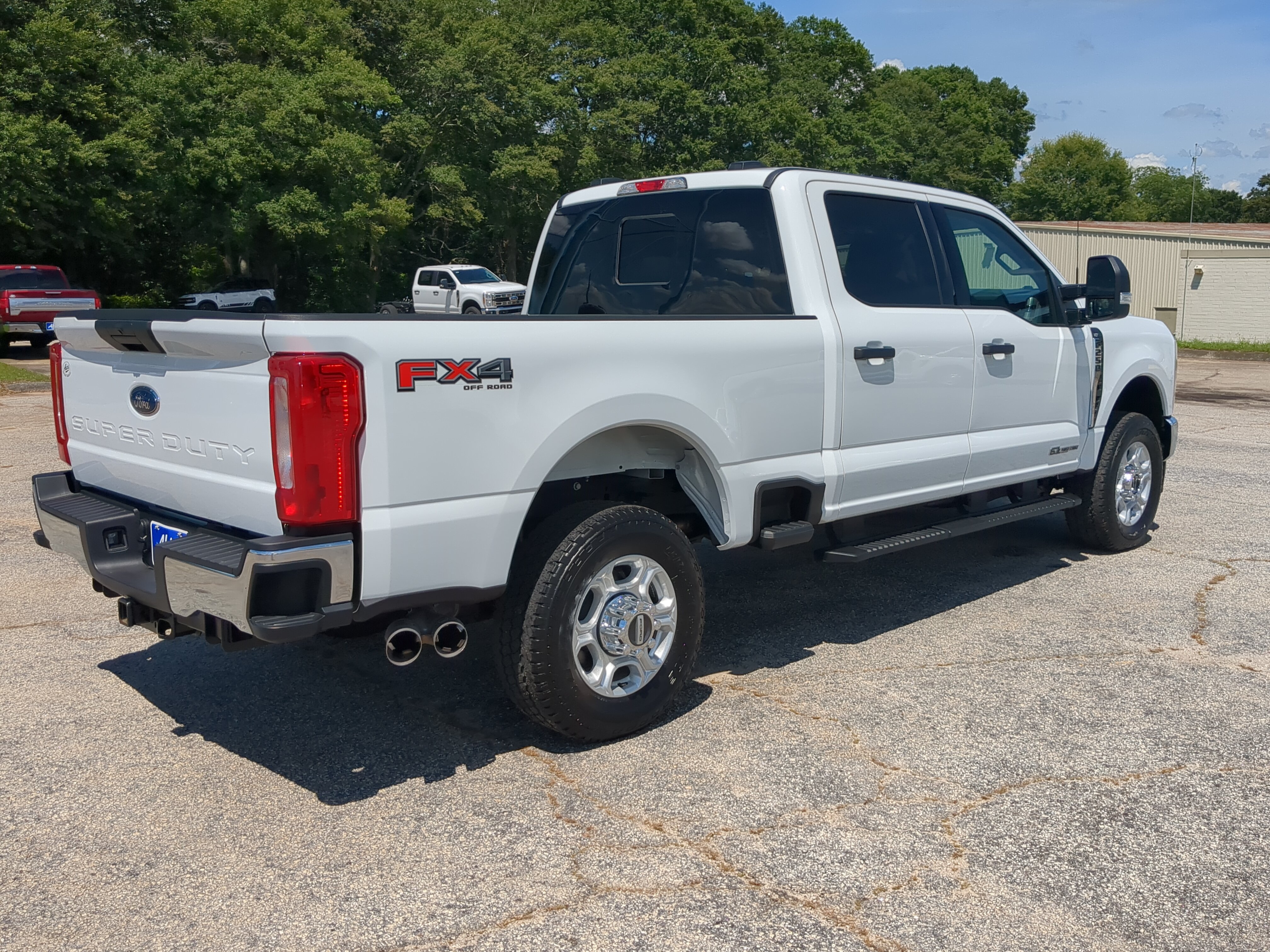 Certified 2025 Ford F250 XLT AWD/4WD image 3
