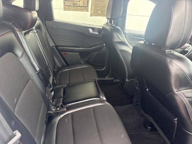 Certified 2025 Ford Escape ST-Line Select AWD/4WD image 27