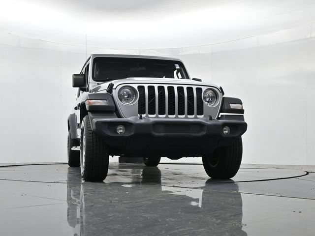 Used 2020 Jeep Gladiator Sport w/ Quick Order Package 24S AWD/4WD image 34