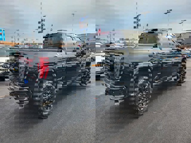 Used 2025 GMC Sierra 2500 AT4 w/ AT4 Premium Plus Package image 5