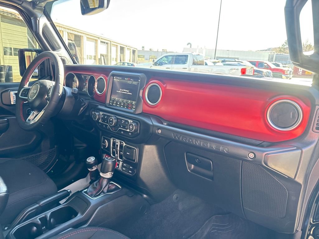 Used 2023 Jeep Wrangler Unlimited Rubicon w/ Cold Weather Group image 31