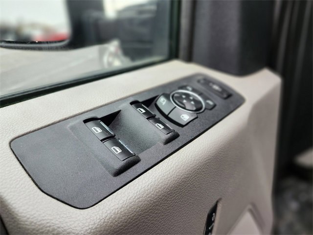Certified 2019 Ford F250 XLT w/ XLT Premium Package image 17