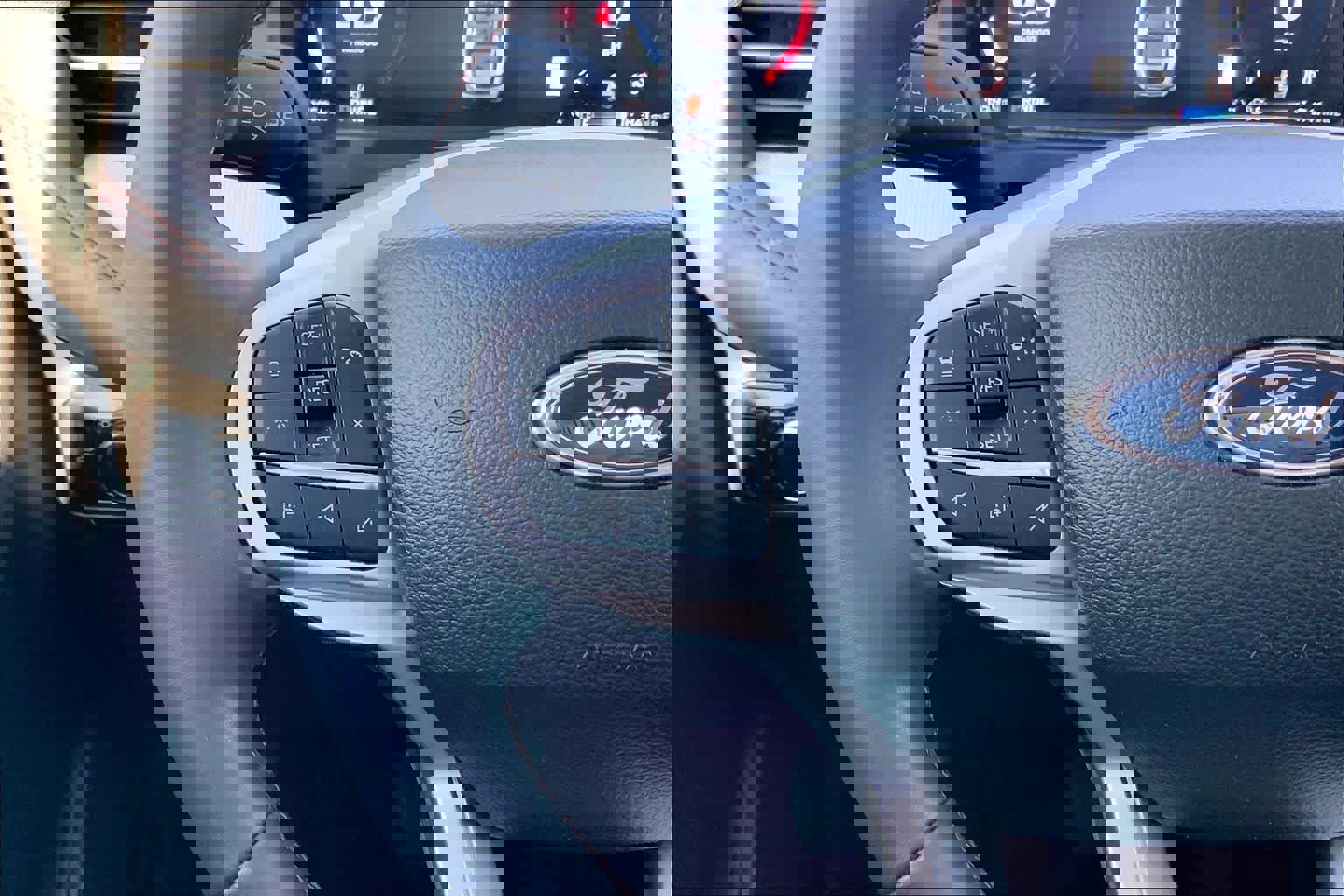 Certified 2025 Ford Explorer Active image 24