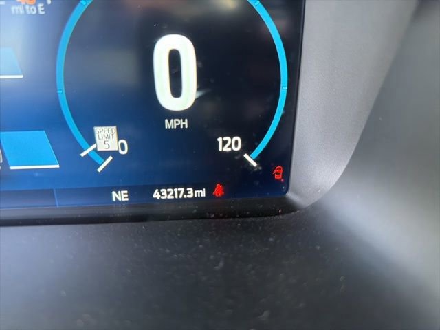 Certified 2023 Ford F150 Platinum w/ Equipment Group 701A High image 16