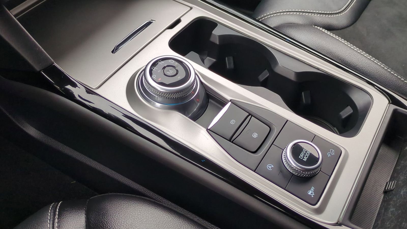 Certified 2021 Ford Explorer ST image 32