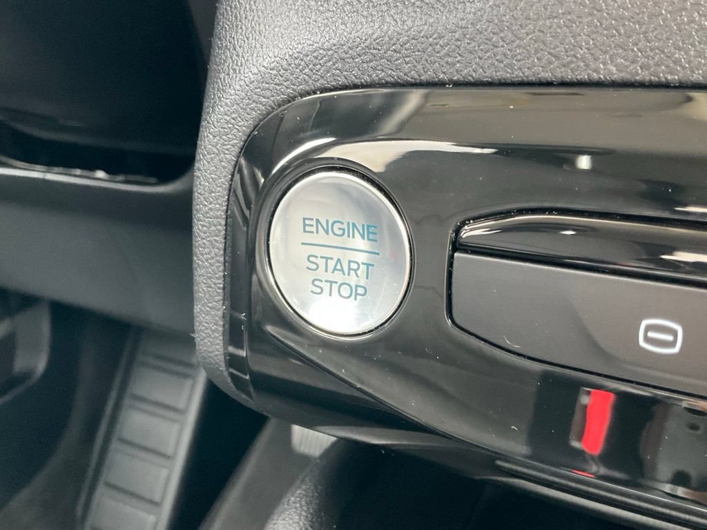 Certified 2024 Ford Escape SE FWD image 21