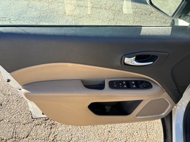 Used 2017 Jeep Compass Sport w/ Cold Weather Group image 10