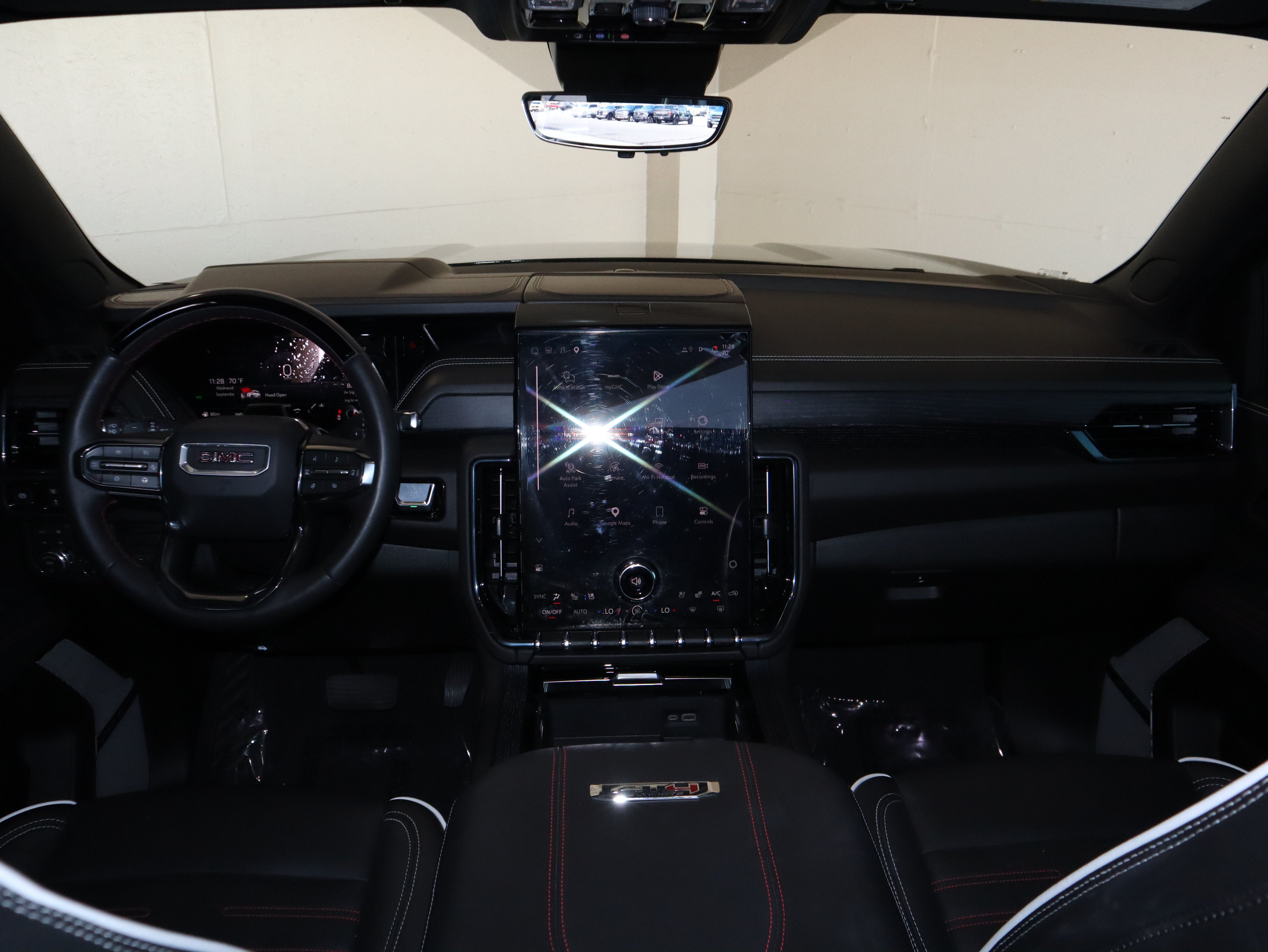 Used 2026 GMC Yukon AT4 Ultimate AWD/4WD image 25