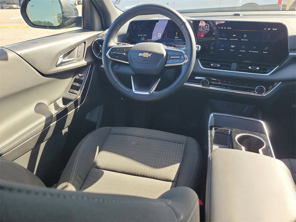 Used 2025 Chevrolet Equinox LT image 8