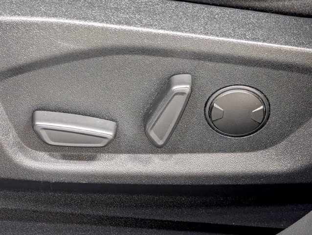 Certified 2020 Ford Edge SE FWD image 12