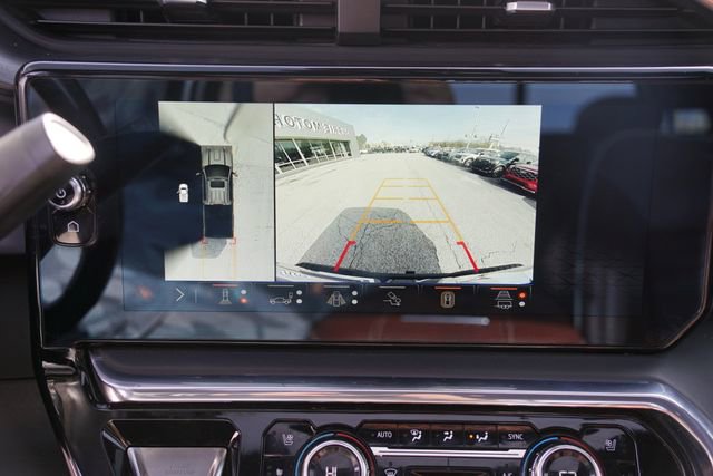 Used 2024 GMC Sierra 3500 Denali Ultimate AWD/4WD image 16