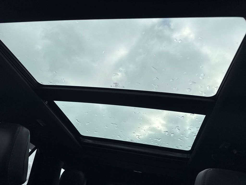 Certified 2025 Ford Explorer ST-Line image 24