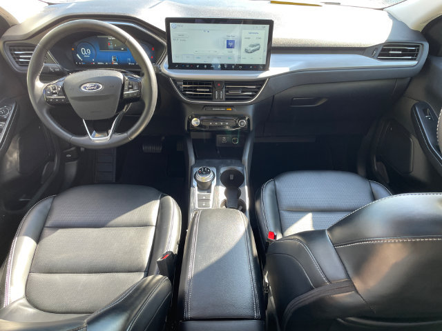 Certified 2025 Ford Escape Platinum AWD/4WD image 25