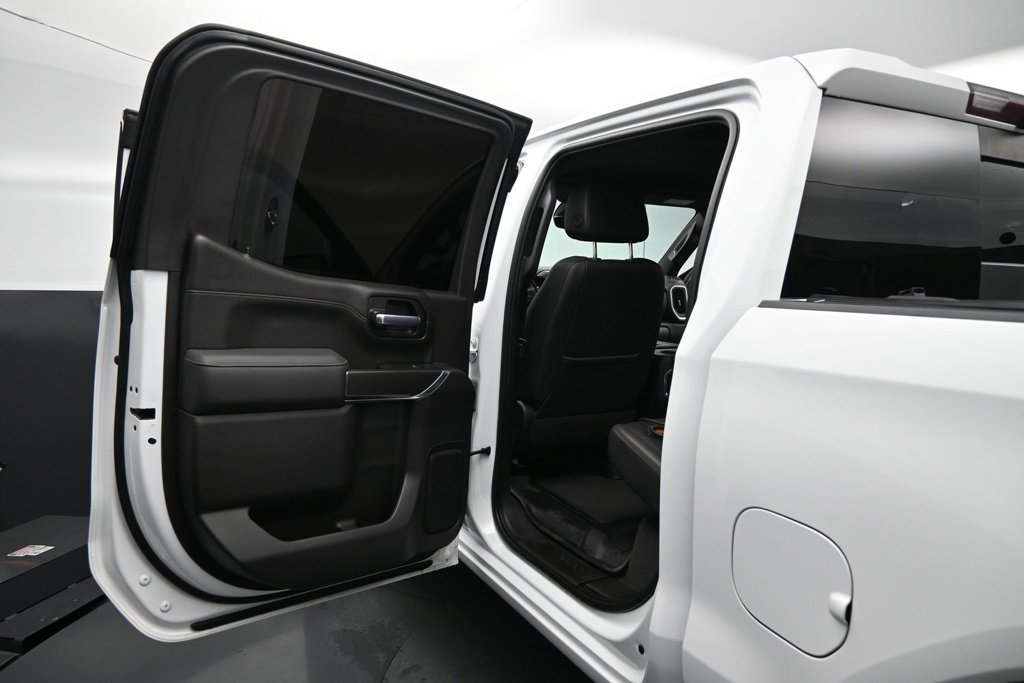 Used 2021 GMC Sierra 1500 AT4 w/ AT4 Value Package AWD/4WD image 16