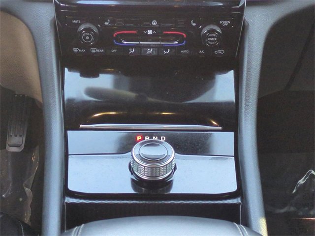 Used 2024 Jeep Grand Cherokee Limited image 19