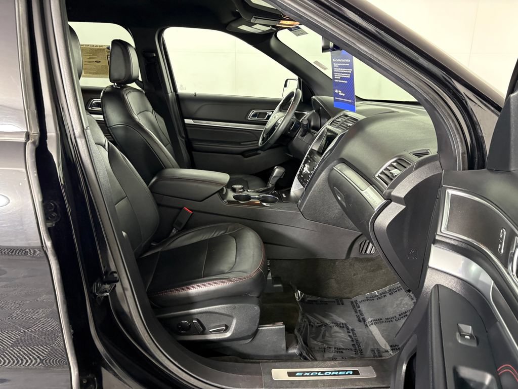 Certified 2018 Ford Explorer Sport AWD/4WD image 39