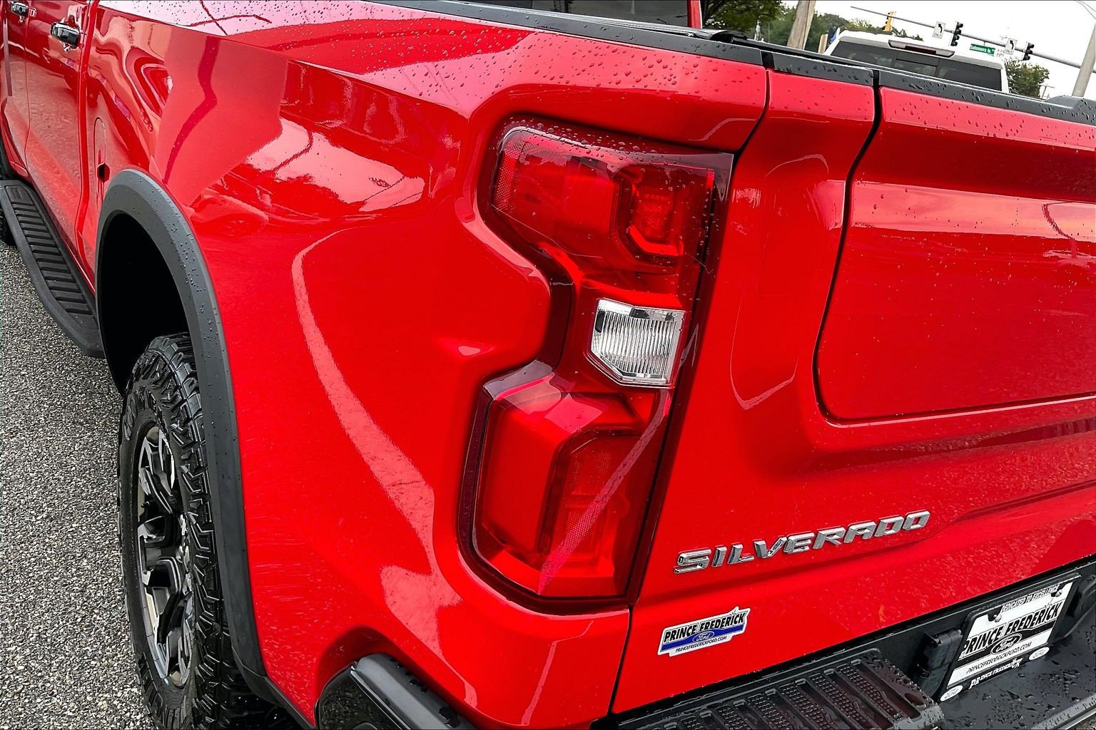 Used 2022 Chevrolet Silverado 1500 ZR2 w/ Technology Package AWD/4WD image 28