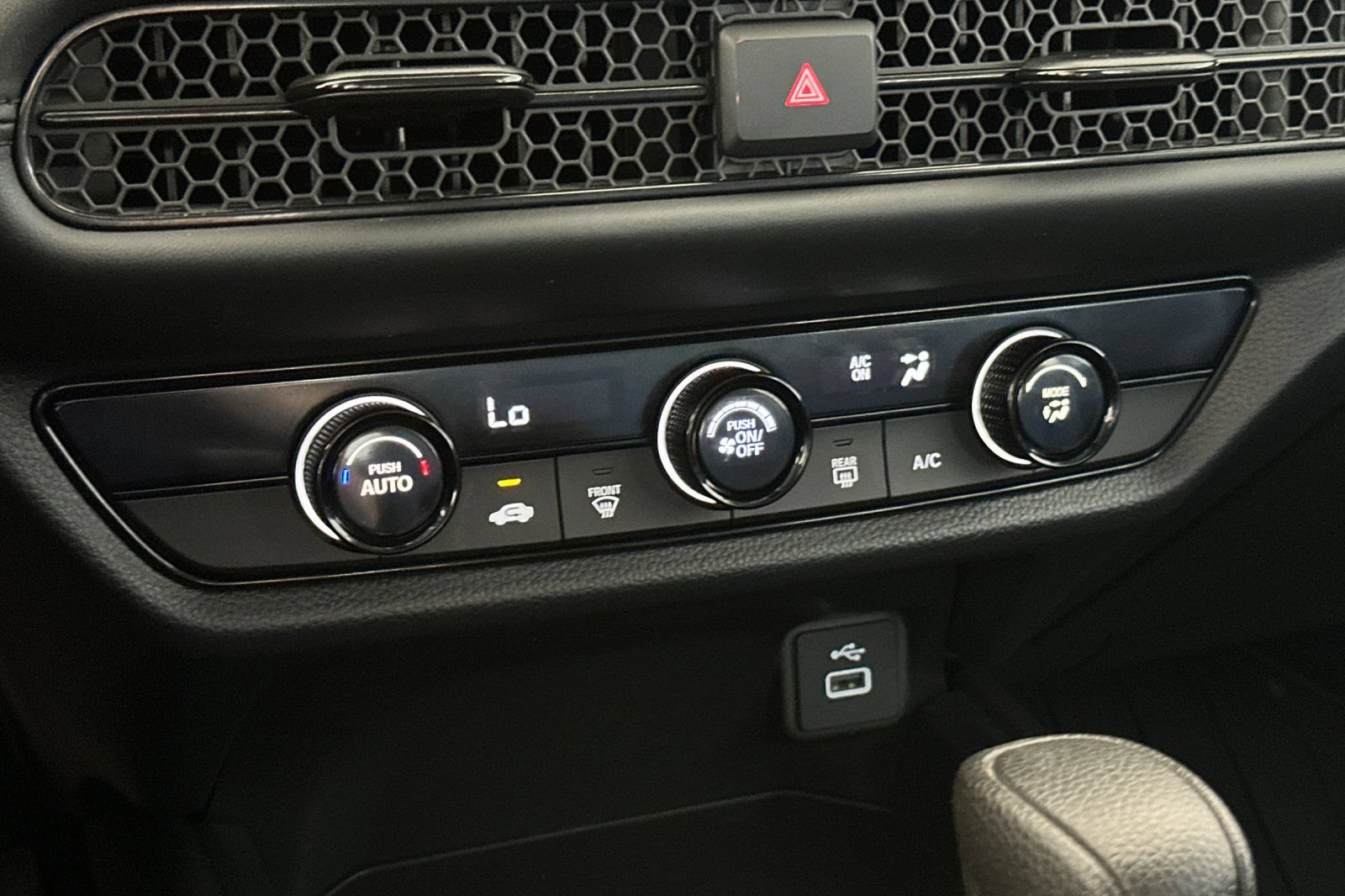 Used 2025 Honda HR-V LX image 19