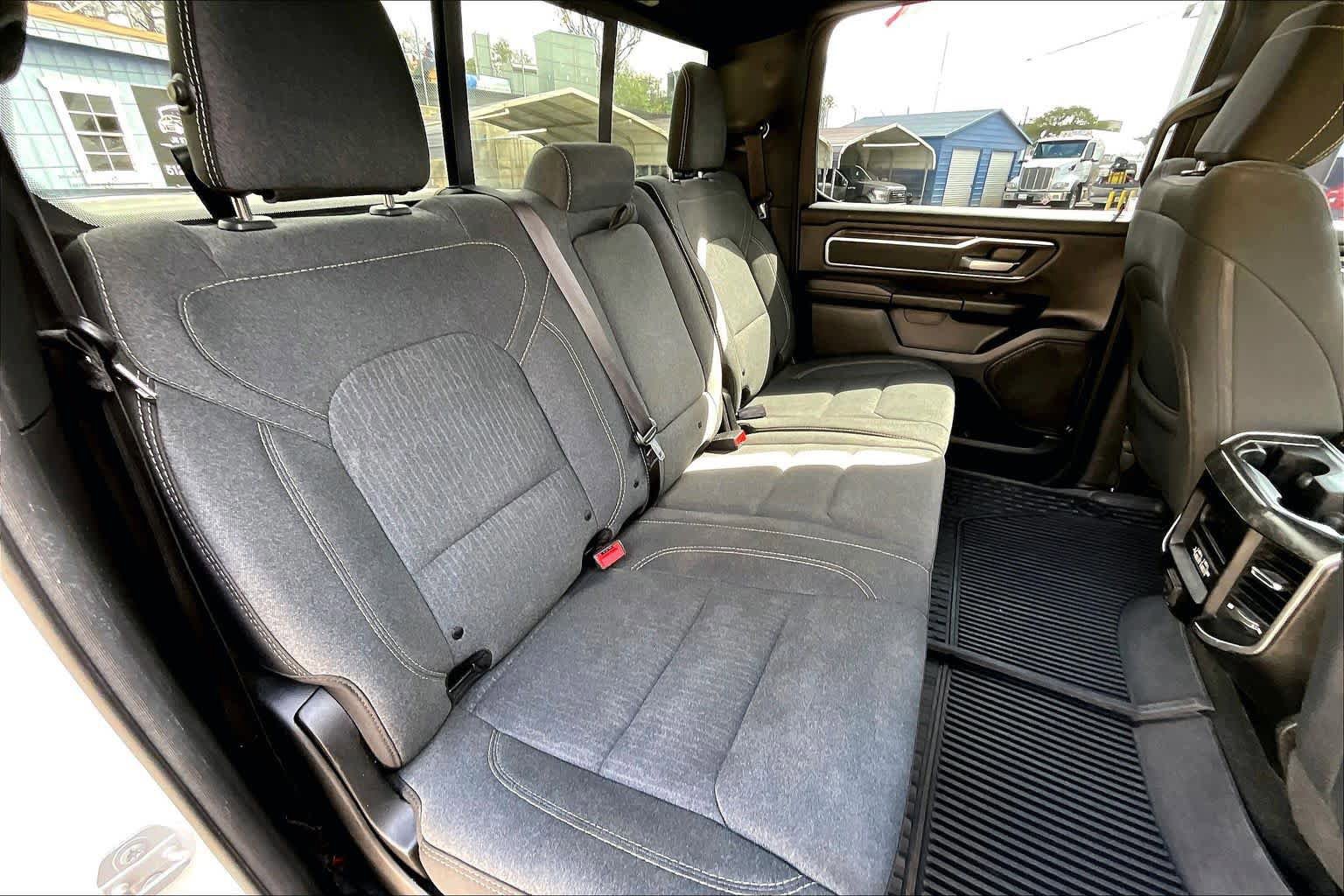 Used 2019 RAM 1500 Big Horn RWD image 22