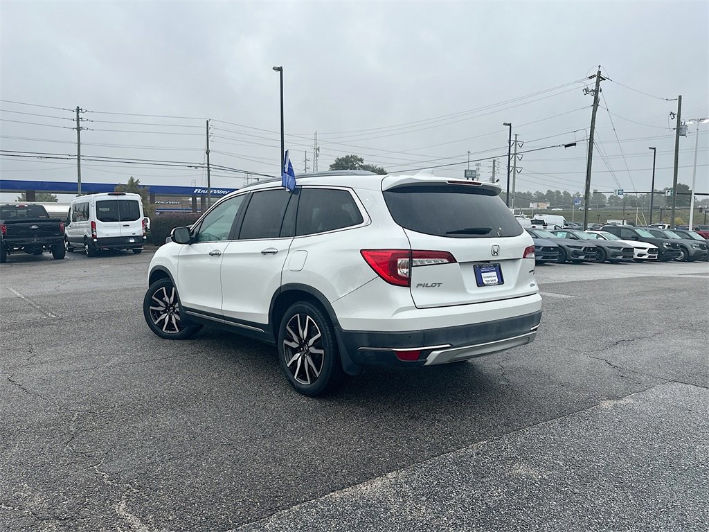 Used 2021 Honda Pilot Touring image 2
