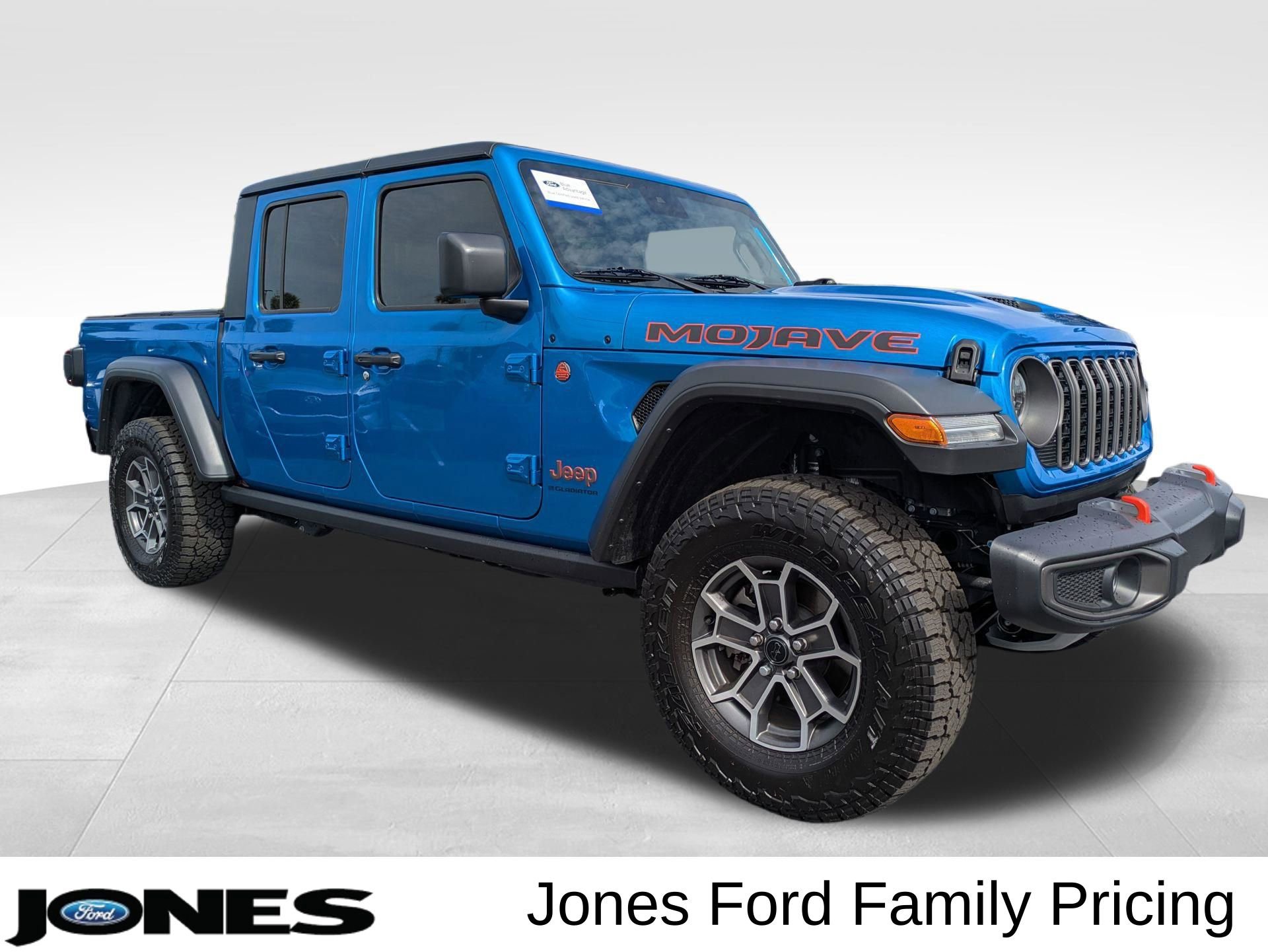 Used 2024 Jeep Gladiator Mojave w/ Convenience Group image 1