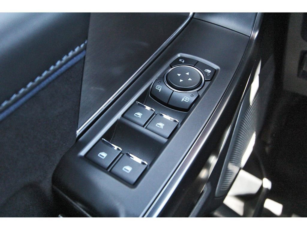 Certified 2024 Ford F150 Platinum w/ Equipment Group 702A High AWD/4WD image 20