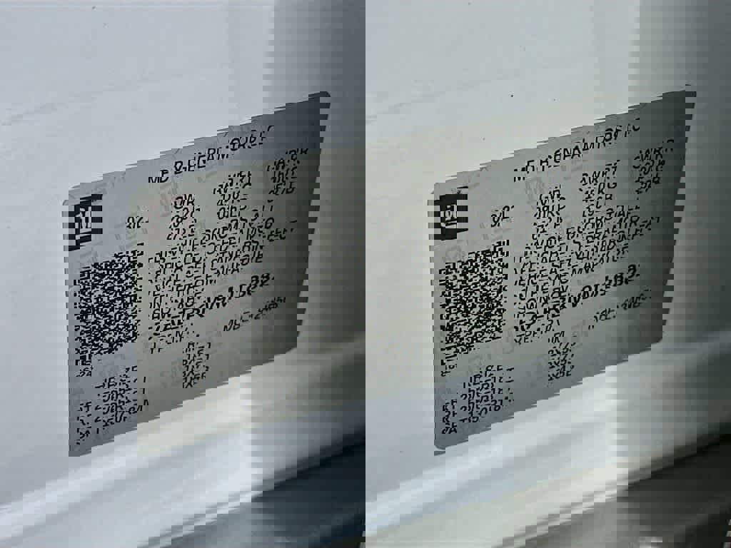 Used 2021 Buick Enclave Essence image 26