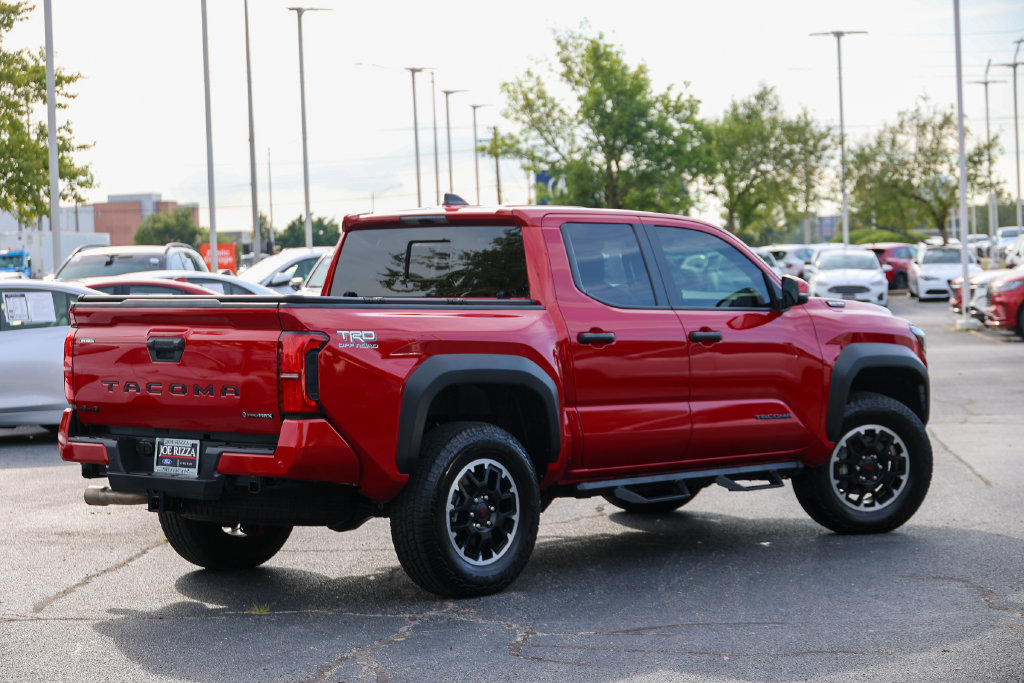 Used 2025 Toyota Tacoma TRD Off-Road w/ TRD Off Road Upgrade Package AWD/4WD image 33