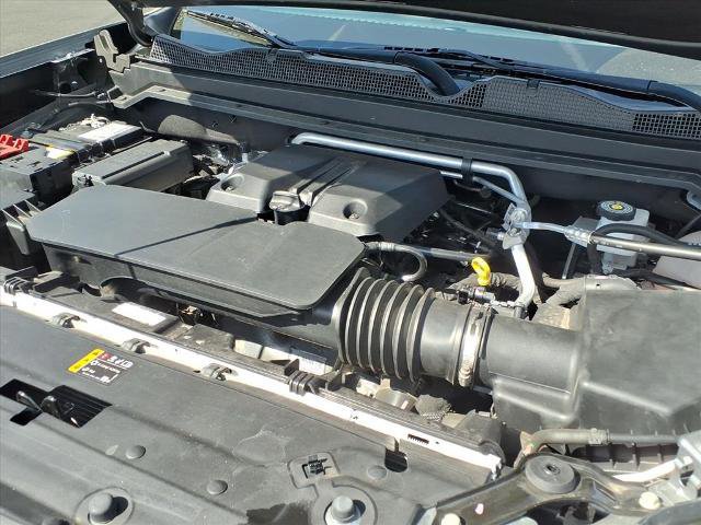 Used 2024 GMC Canyon AT4X image 28