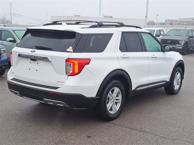 Certified 2022 Ford Explorer XLT w/ Equipment Group 202A image 5