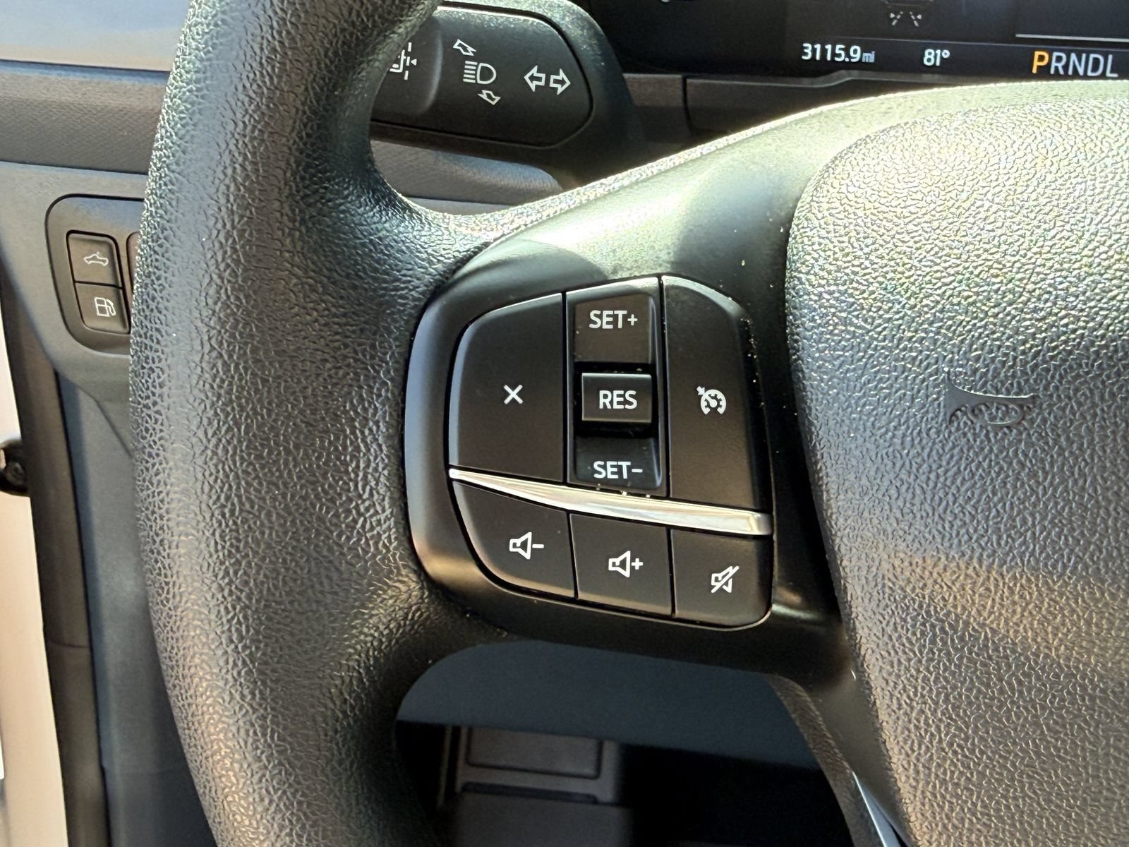 Certified 2025 Ford Maverick XL FWD image 32