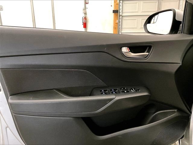 Used 2022 Hyundai Accent SEL FWD image 22