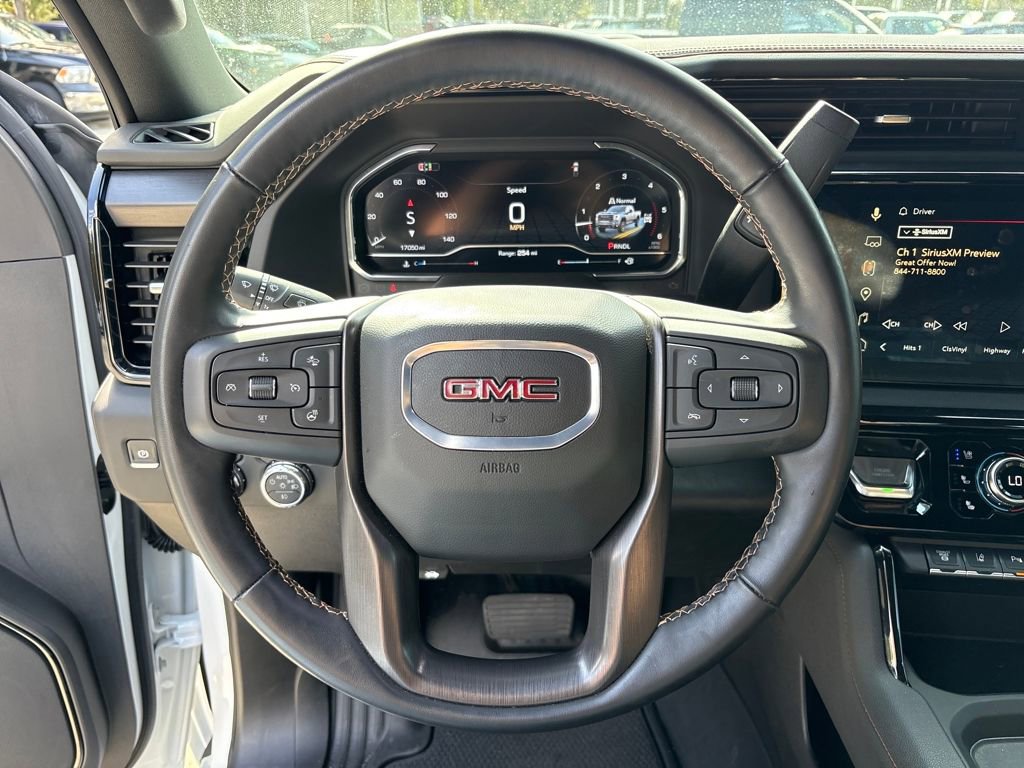 Used 2025 GMC Sierra 2500 AT4 w/ AT4 Premium Plus Package image 14