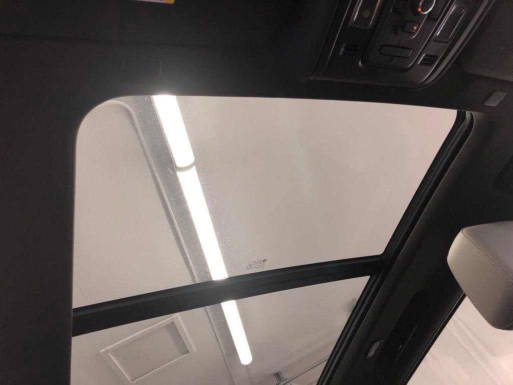 Used 2022 Chevrolet Tahoe Z71 w/ Z71 Off-Road Package image 35