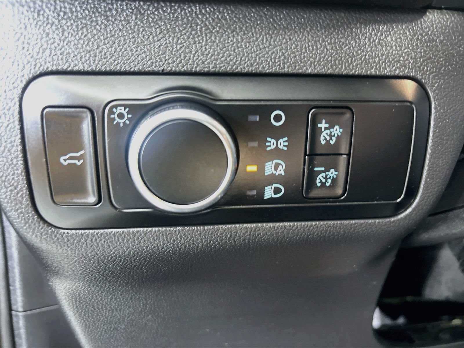Certified 2023 Ford Escape Active FWD image 10