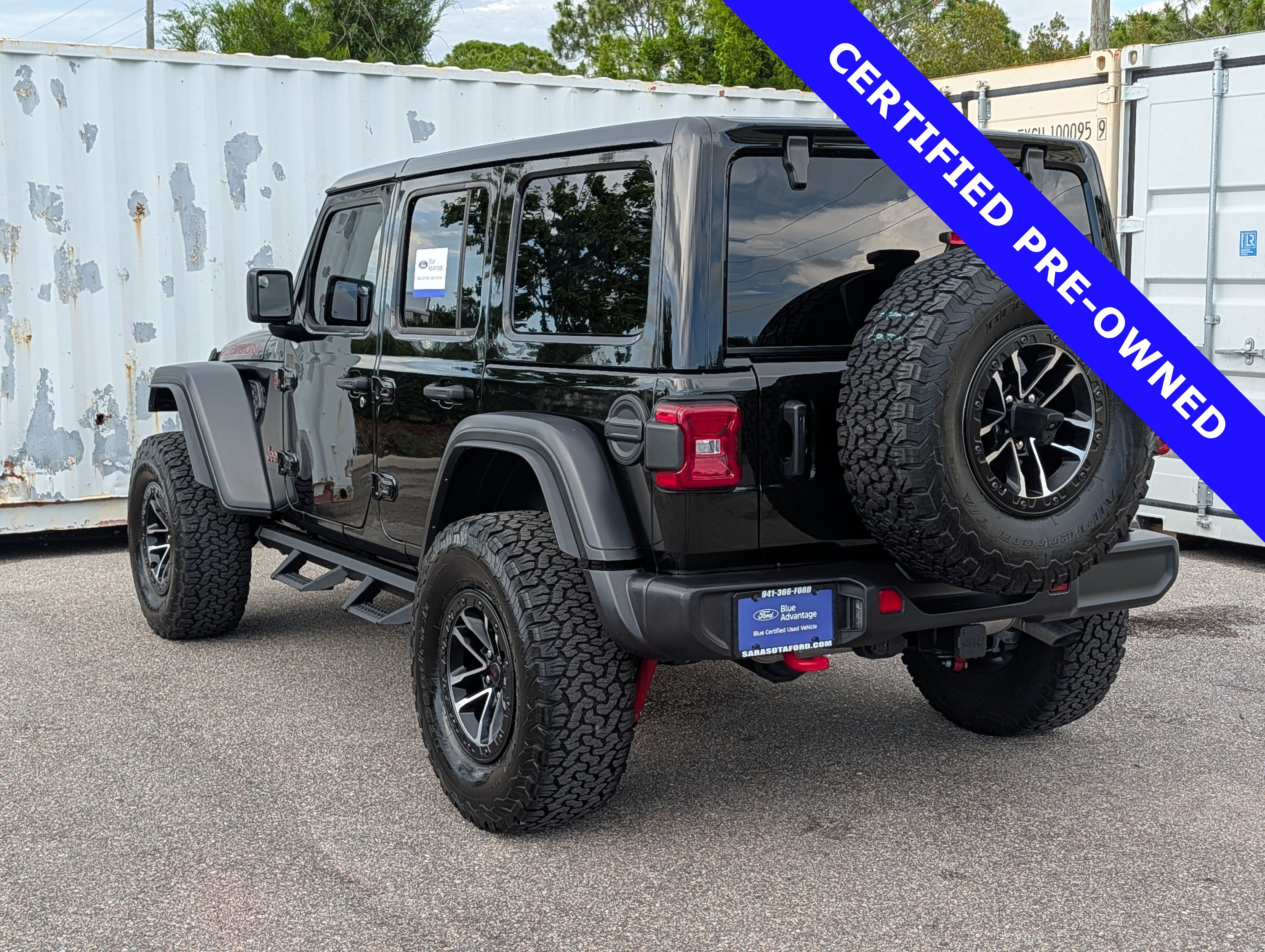 Used 2024 Jeep Wrangler Unlimited Rubicon w/ XTREMEE 35" Tire Package AWD/4WD image 6